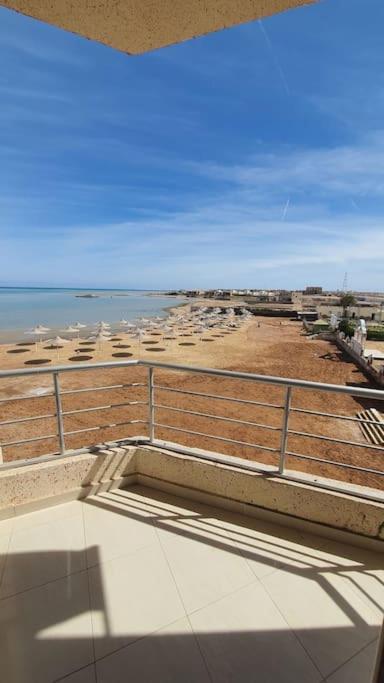 Casablanca Beach Direct Sea View Tow Bedroom Apartment الغردقة المظهر الخارجي الصورة